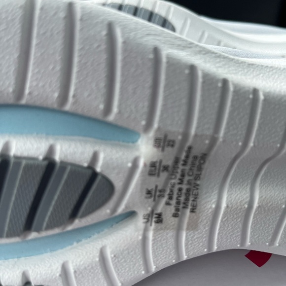 RYKA - WOMENS SLIP ON SNEAKERS NEW IN BOX -Size 6 Gray - Picture 6 of 6